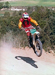 1980 kim 066  1980 Joaquim Suñol (Montesa Cappra VE 250) en el Circuito de Motocross de Les Franqueses (Barcelona) : joaquim suñol, 1980, les franqueses, circuito, montesa cappra 250 VE